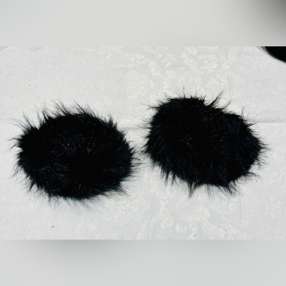 Donna Salyers Fabulous Furs Black Faux Fur Boot Toppers or Cuffs - Picture 3 of 6